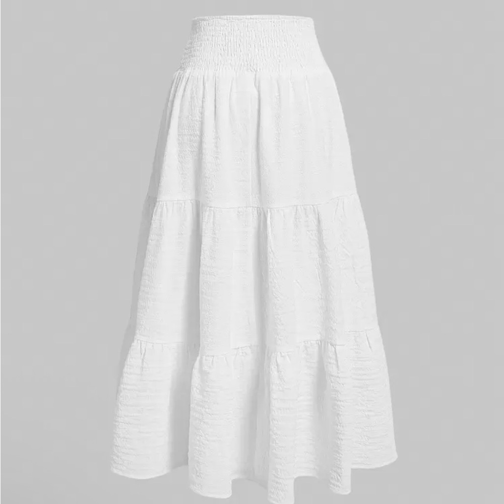 Chic White skirt